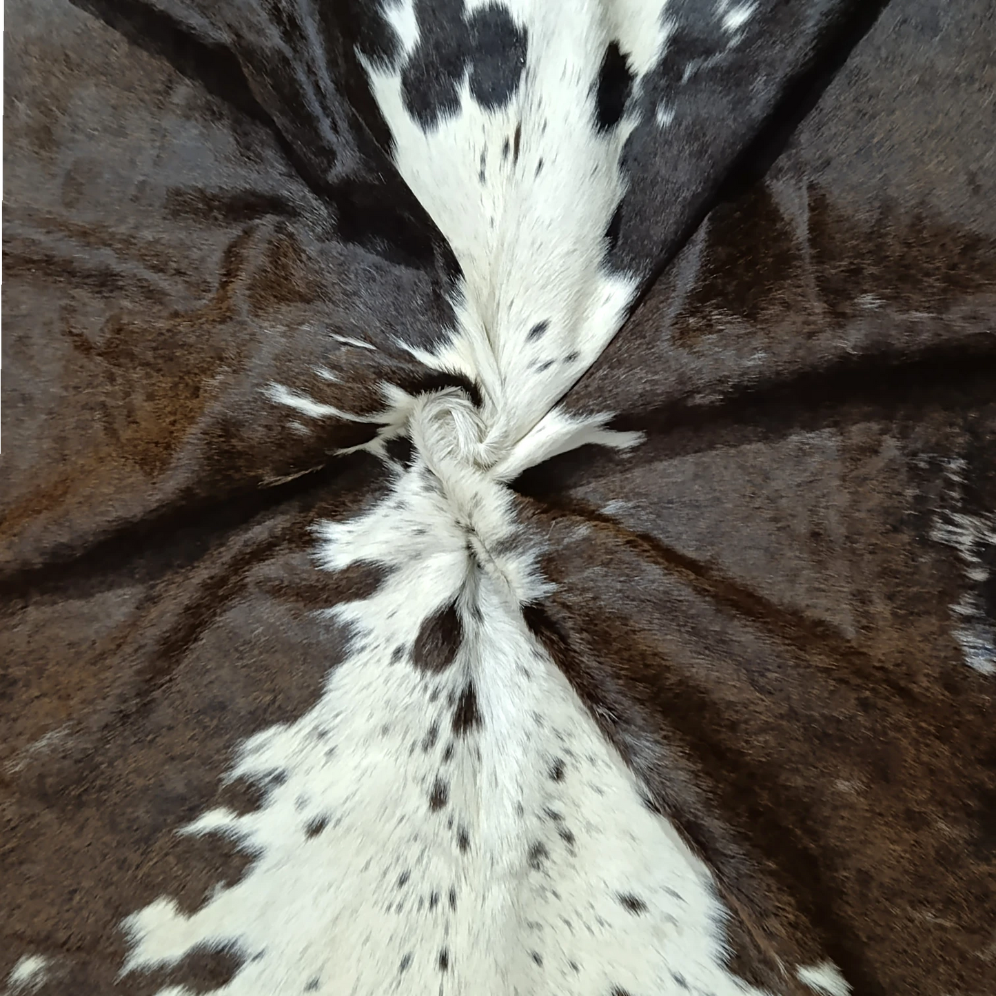 Brown and White, Brown salt and pepper, Tricolor Cowhide Rug – 5'-5" x 5'-6"