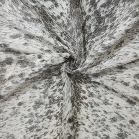 Grey salt and pepper Cowhide Rug – 5'-3" x 5'-7"
