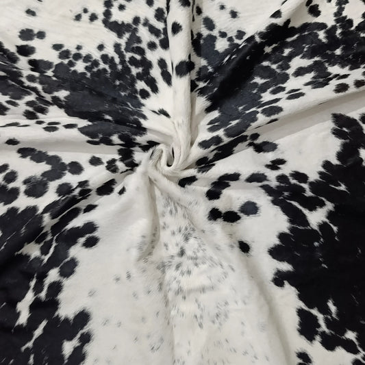 Black salt and pepper Cowhide Rug – 5'-5" x 6'-0"
