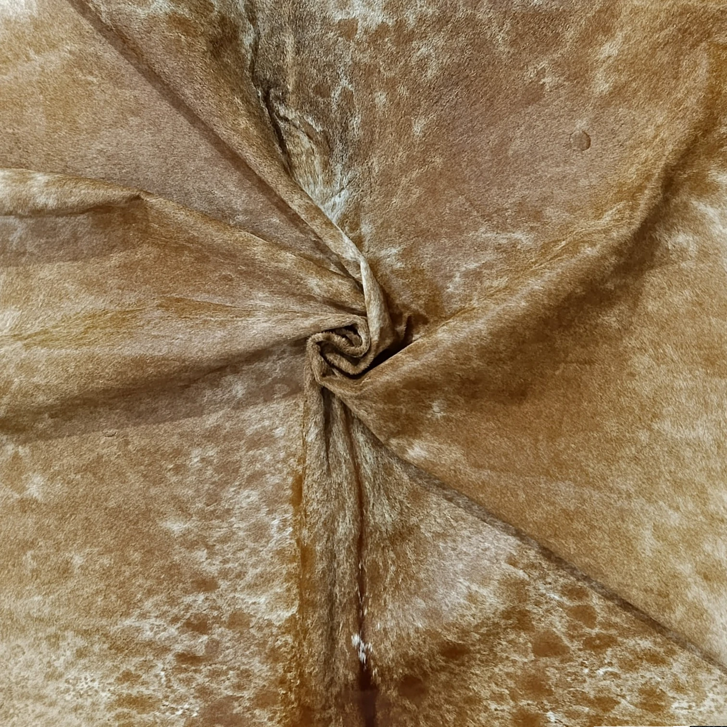Brown salt and pepper Cowhide Rug – 4'-9" x 5'-0"