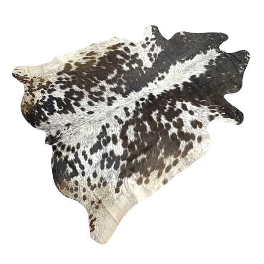 Brown salt and pepper, Tricolor Cowhide Rug – 4'-5" x 5'-0"
