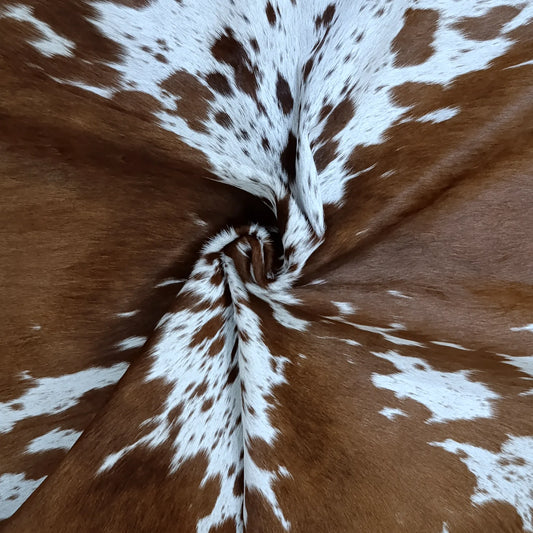 Brown and White salt and pepper Cowhide Rug – 4'-11" x 4'-9"