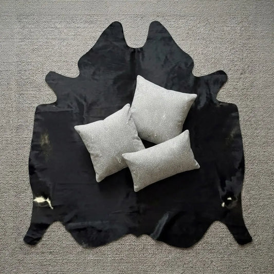Black and White Cowhide Rug – 5'-9" x 5'-9"